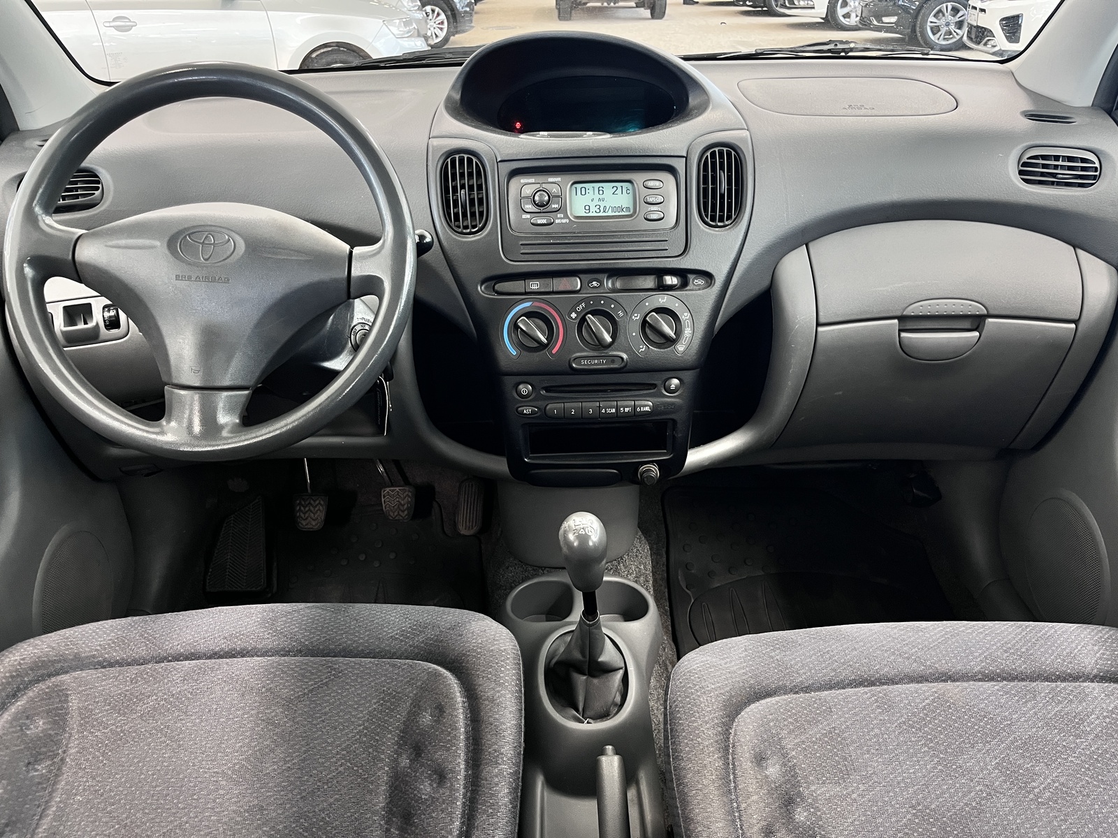 Toyota Yaris Verso 2002
