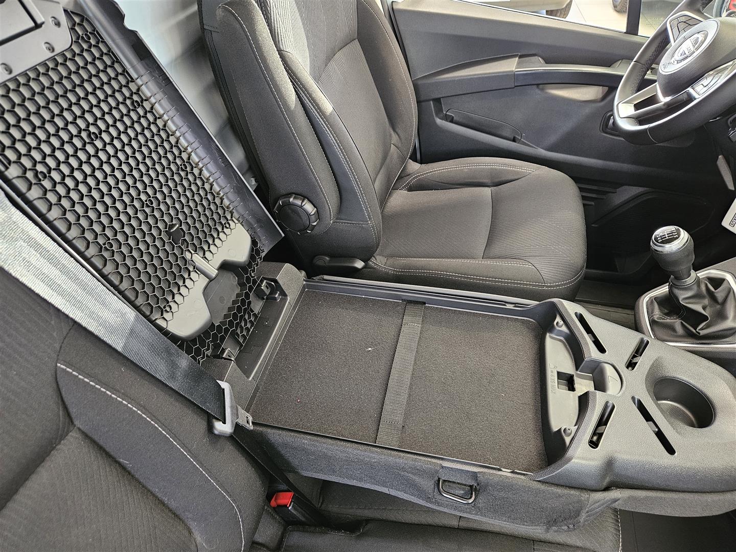 Nissan Primastar 2024