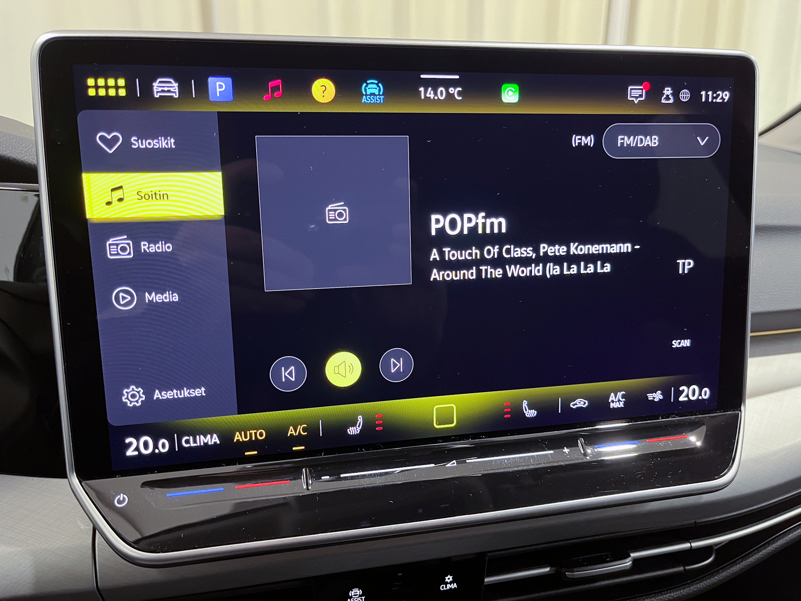 Volkswagen Golf 2025