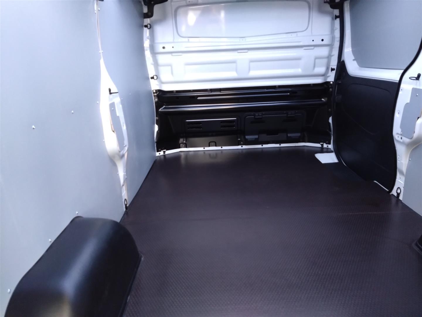 Nissan Primastar 2026