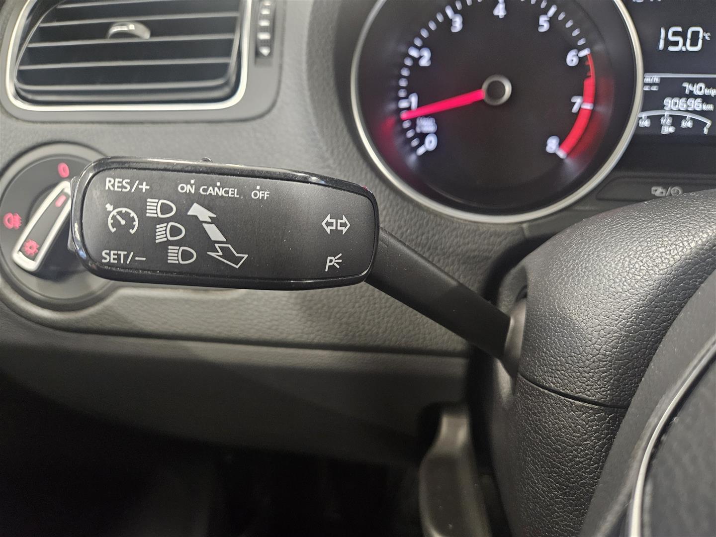 Volkswagen Polo 2015