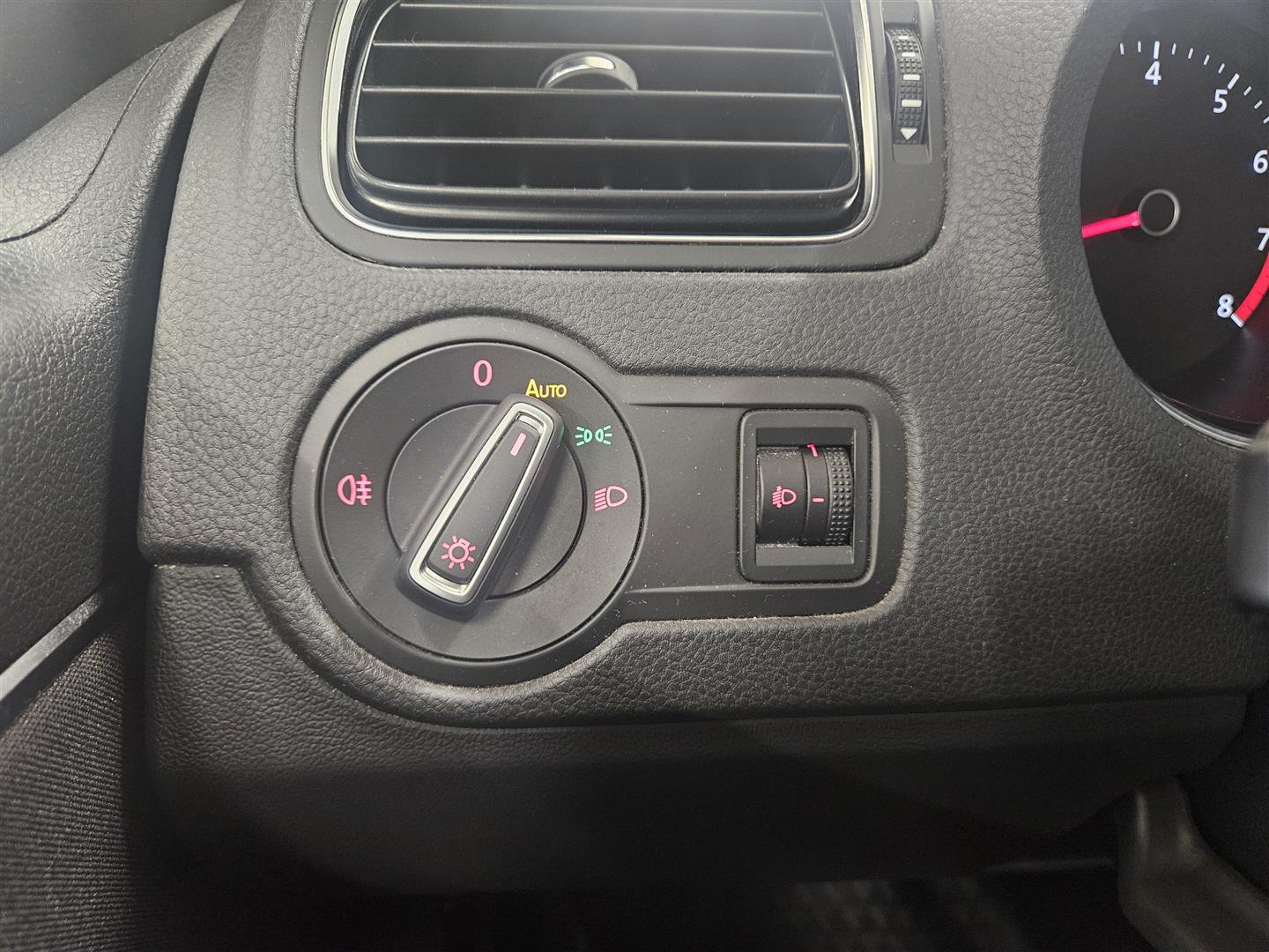 Volkswagen Polo 2015