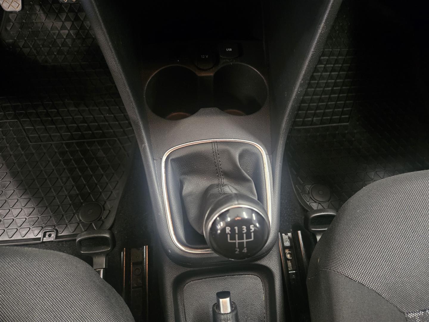 Volkswagen Polo 2015