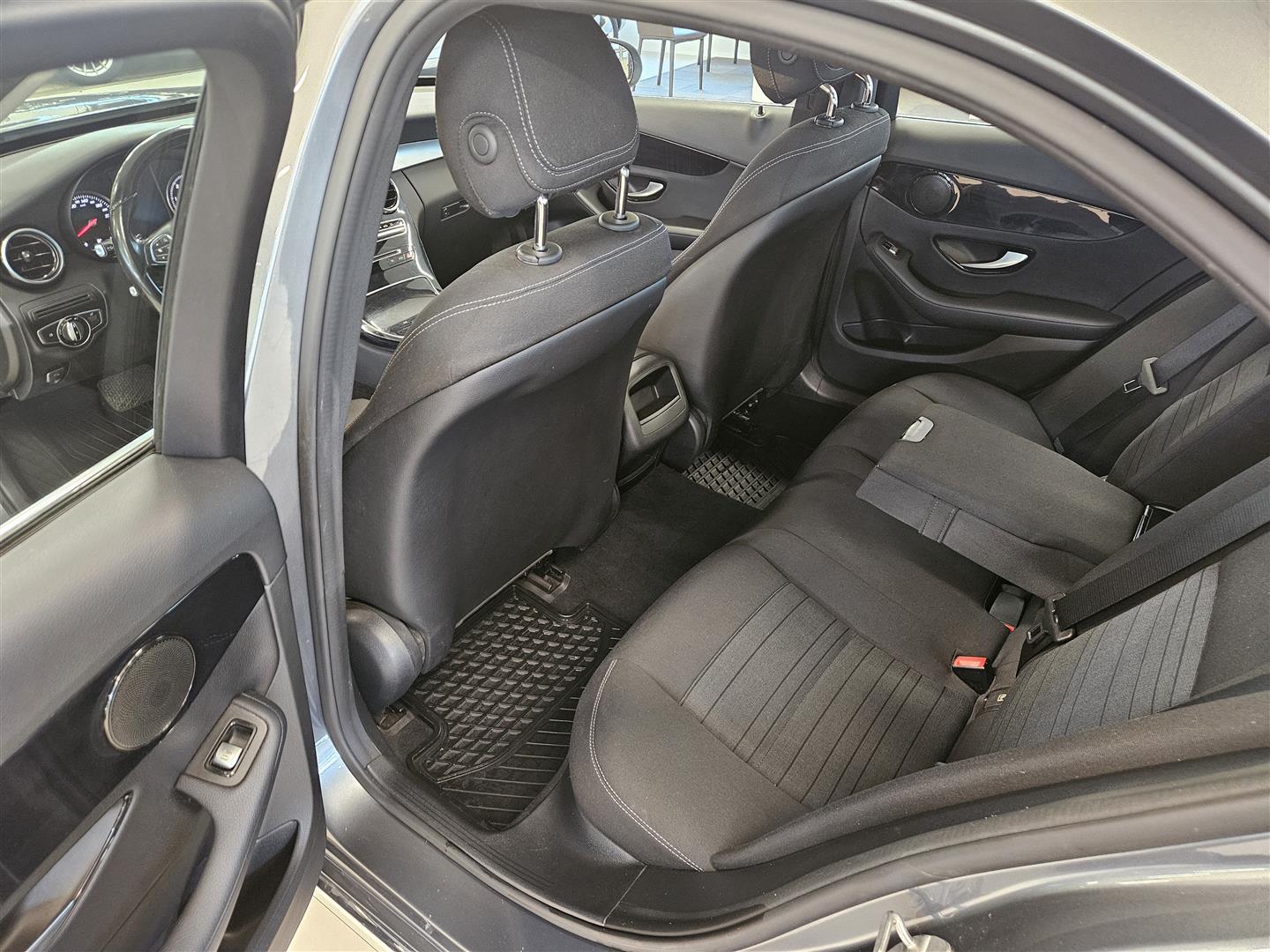 Mercedes-Benz C 2017