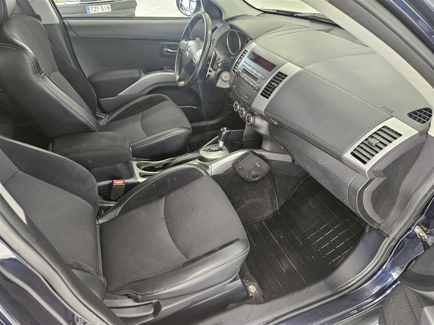 Mitsubishi Outlander 2011