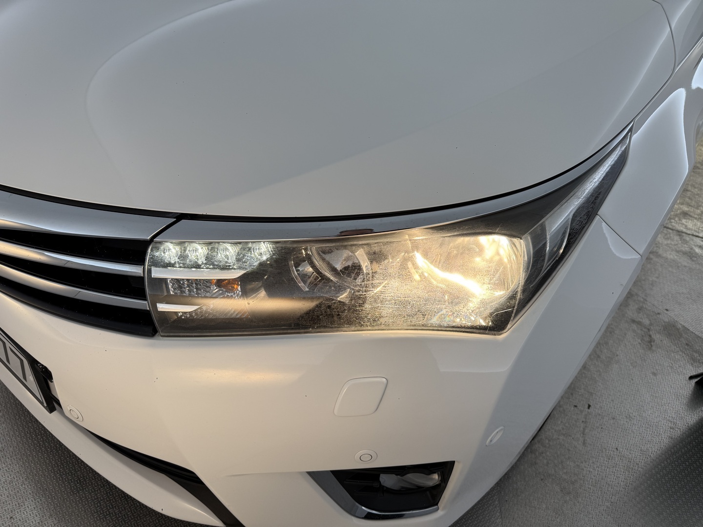 TOYOTA Corolla 2015