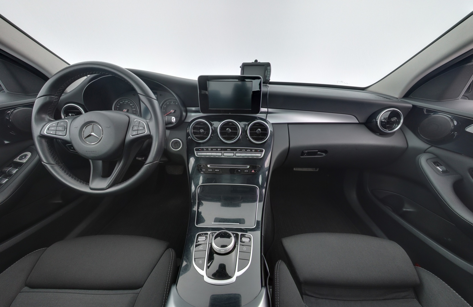 MERCEDES-BENZ C 2016