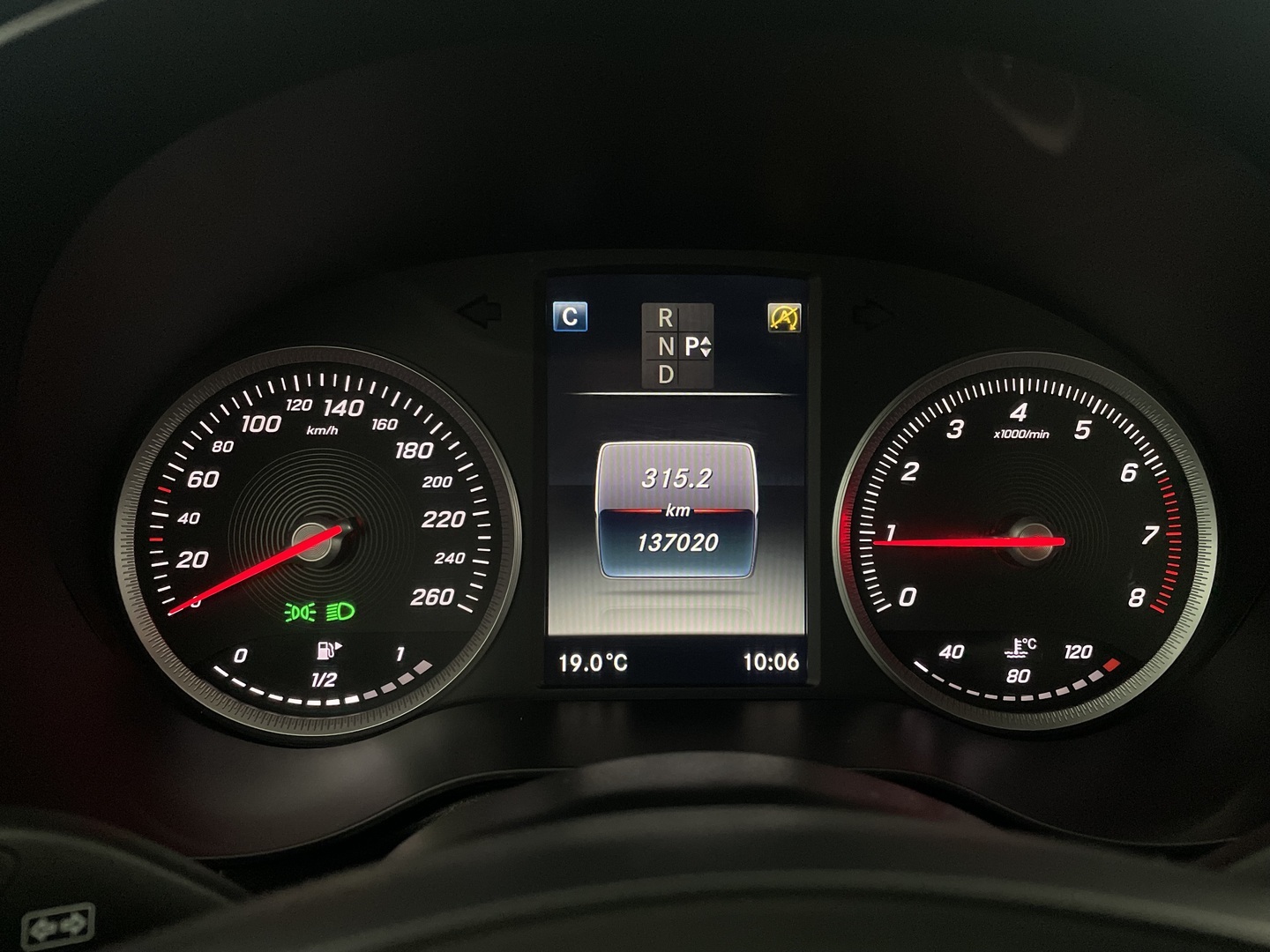 MERCEDES-BENZ C 2016