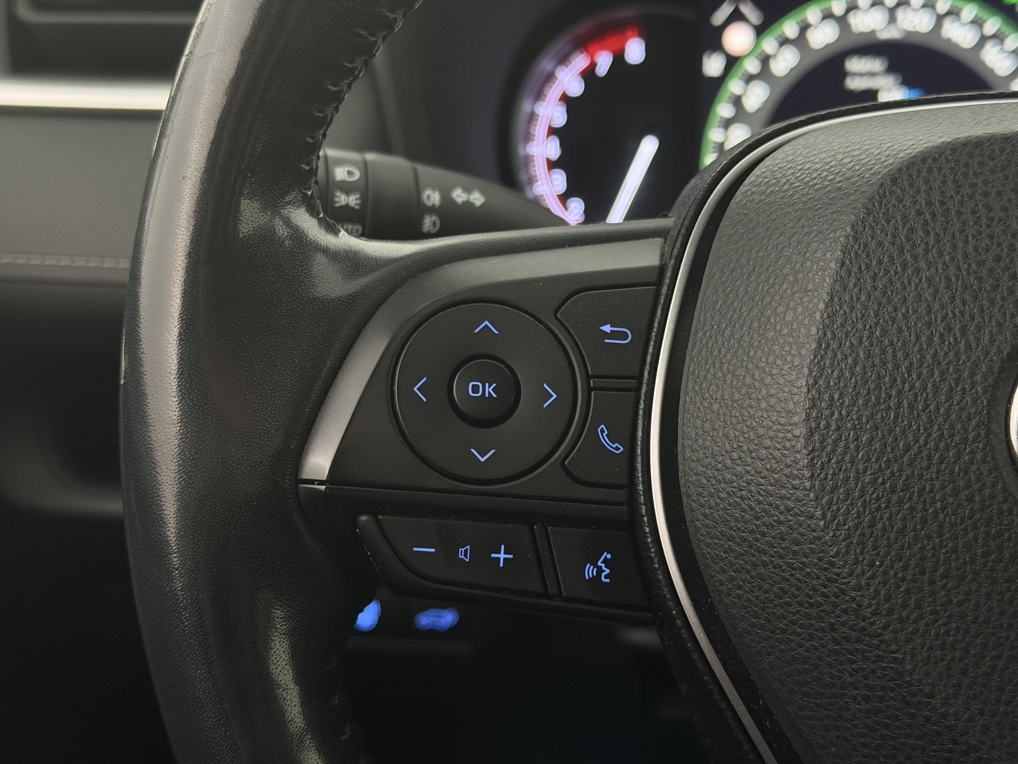TOYOTA RAV4 2019