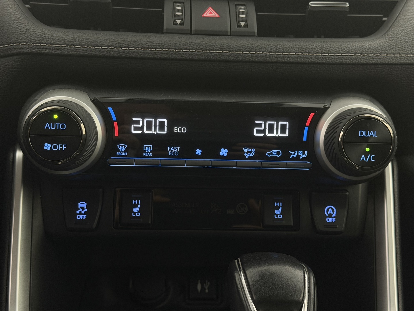 TOYOTA RAV4 2019