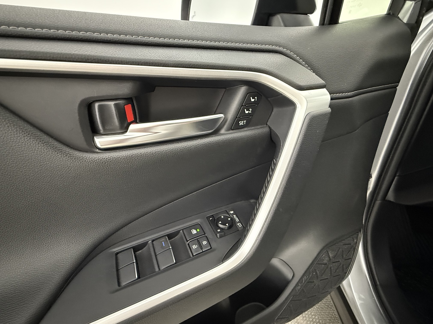 TOYOTA RAV4 2019