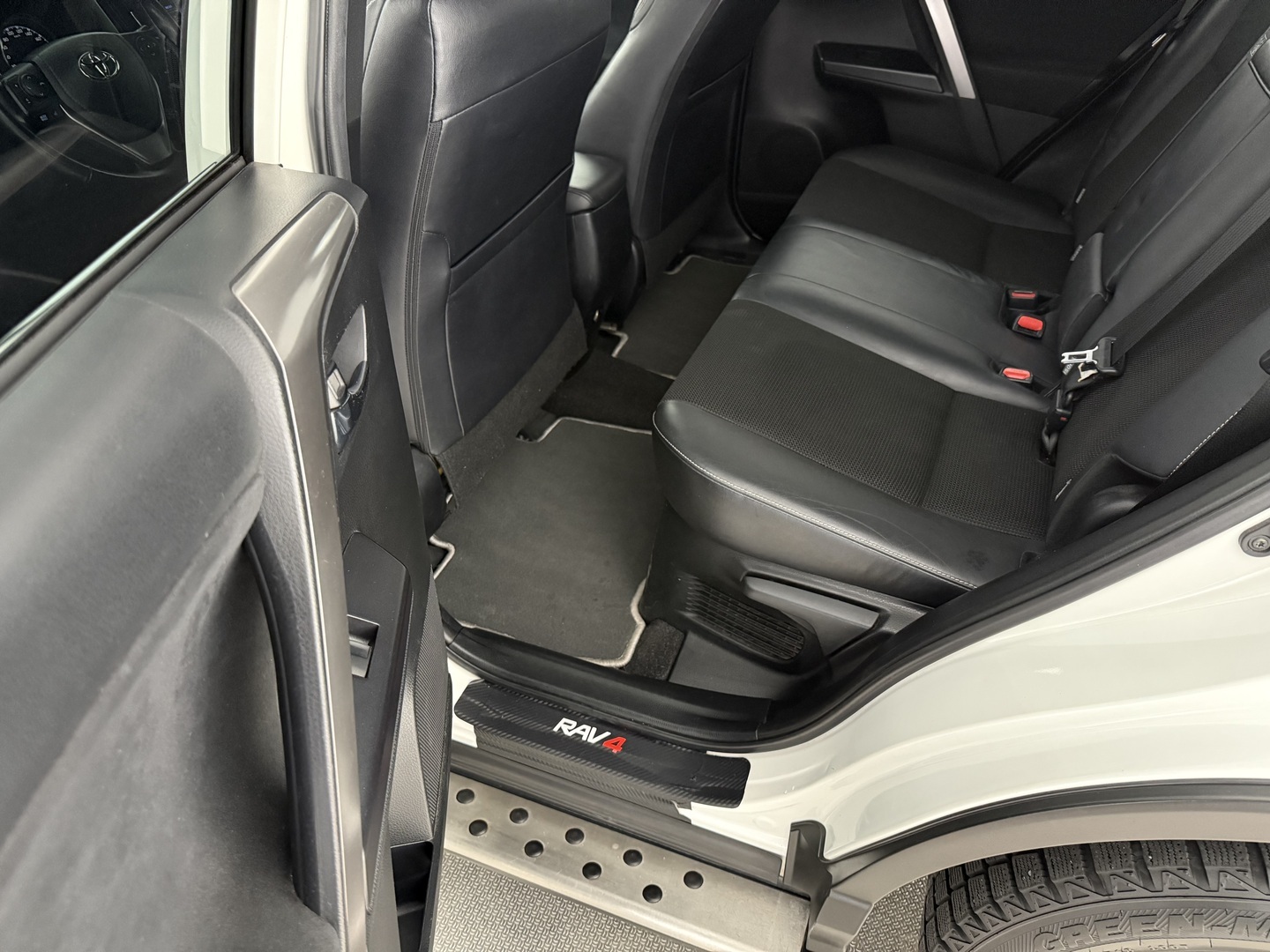 TOYOTA RAV4 2017