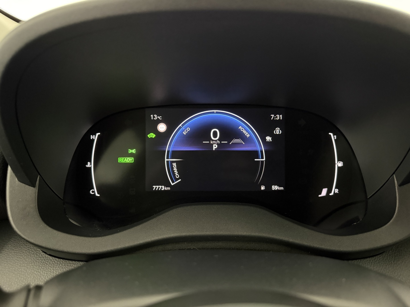 TOYOTA Yaris 2025