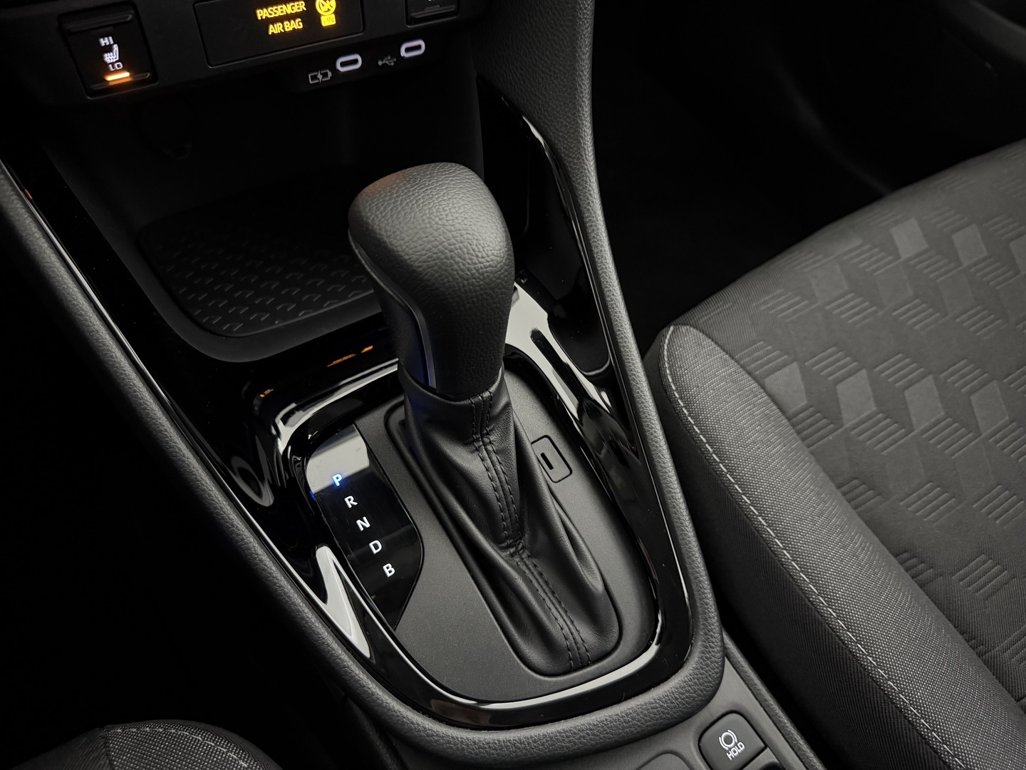 TOYOTA Yaris 2025