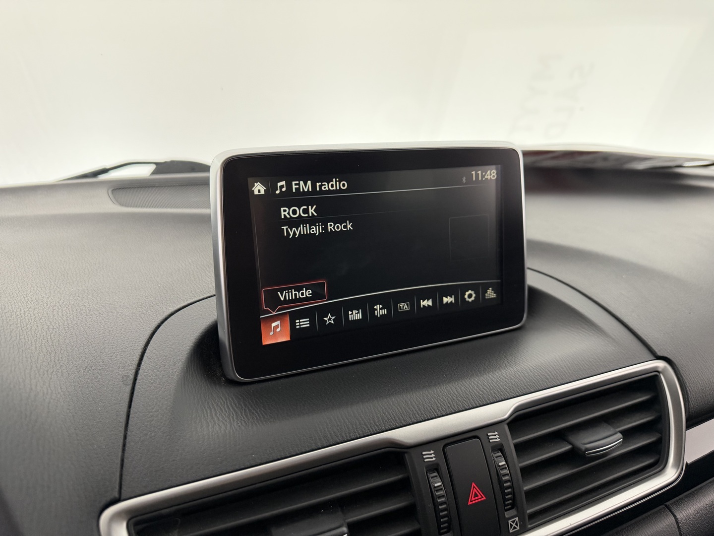 MAZDA Mazda3 2015