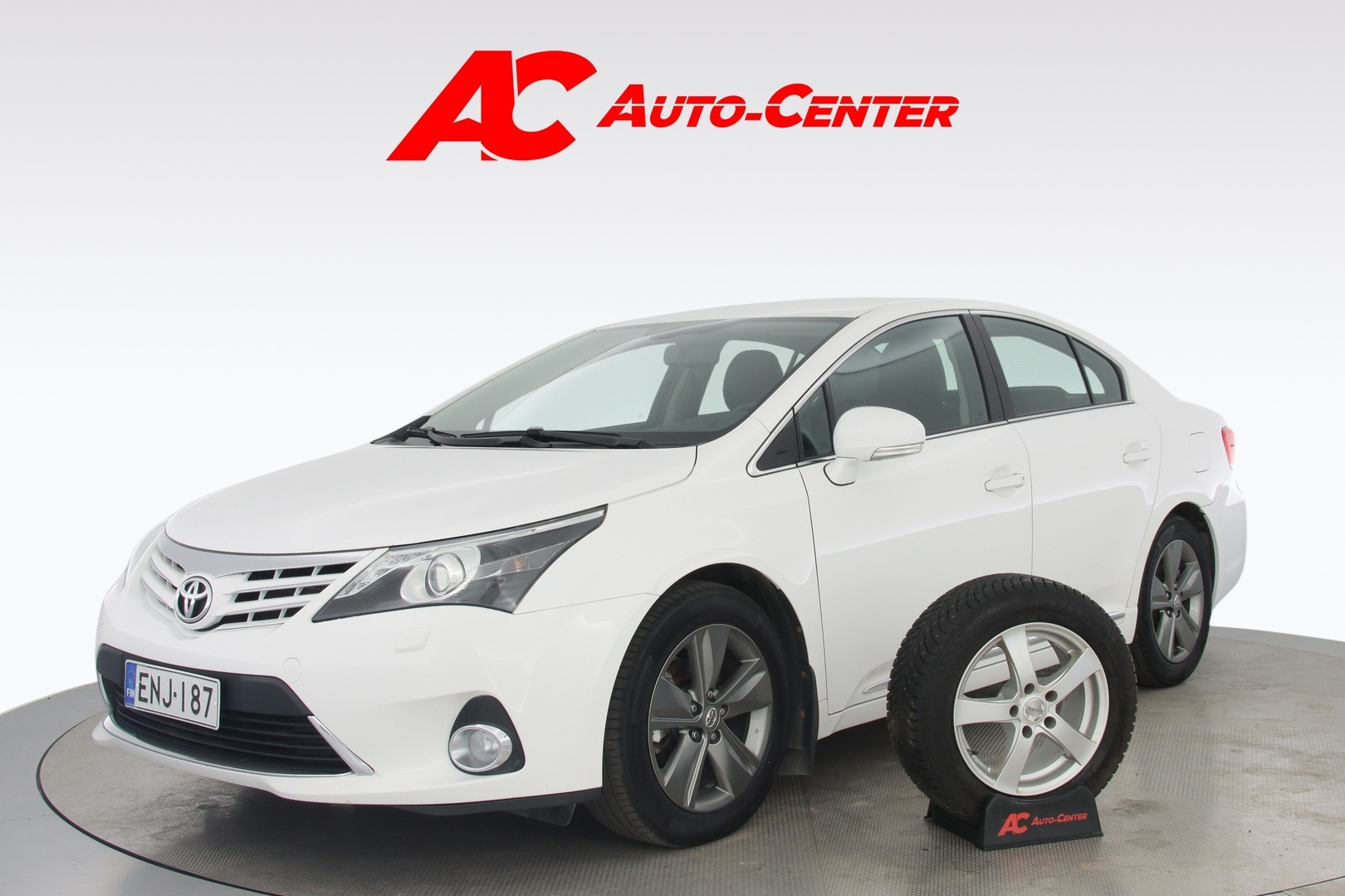 TOYOTA Avensis 2014