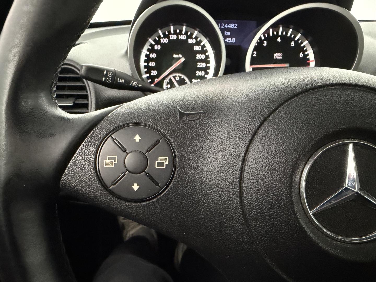 MERCEDES-BENZ SLK 2010