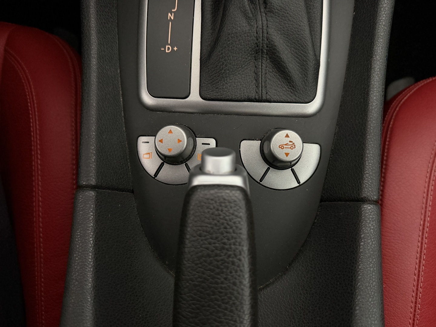 MERCEDES-BENZ SLK 2010