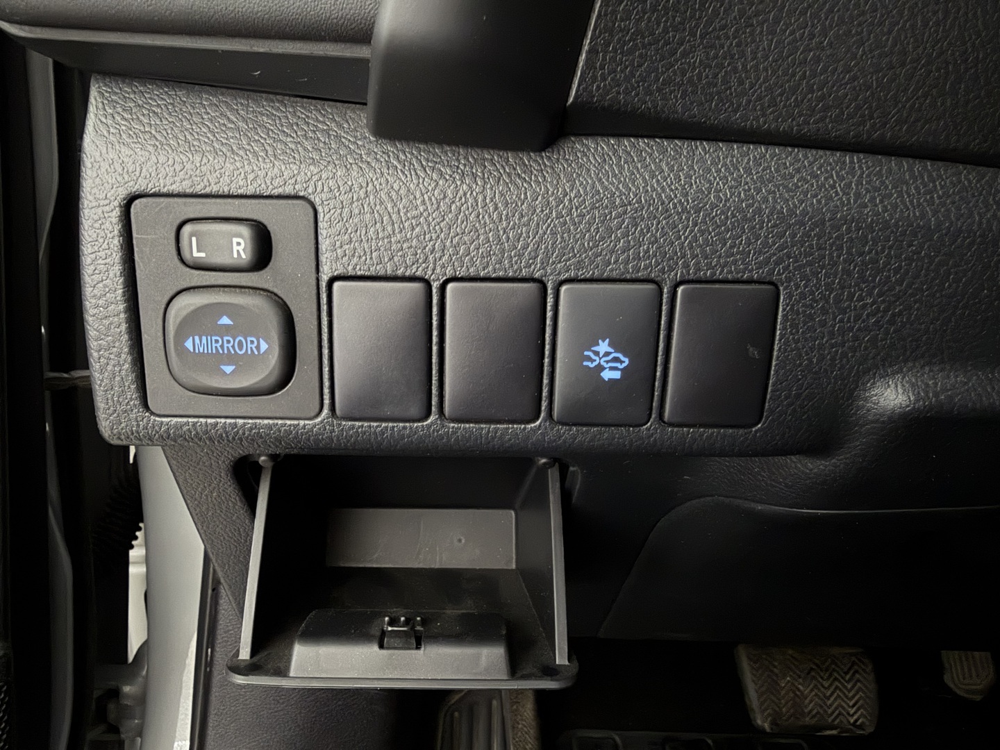 TOYOTA Auris 2018