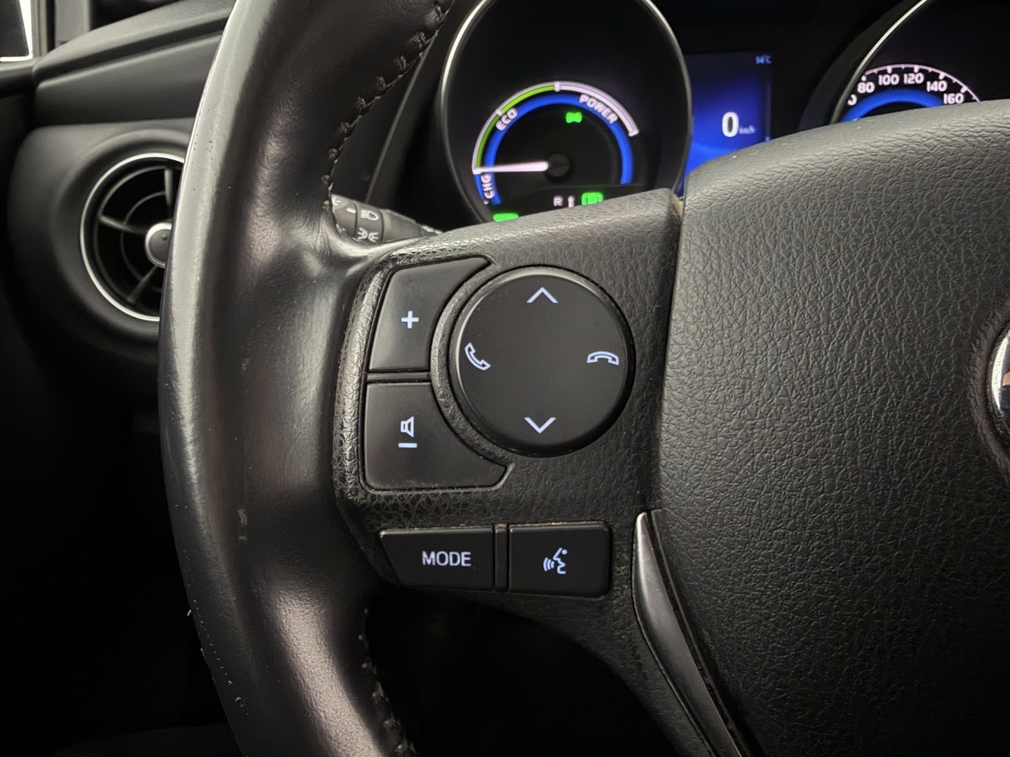 TOYOTA Auris 2018