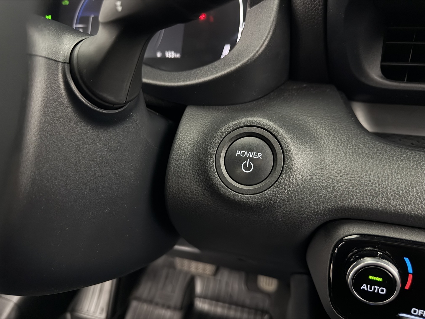 TOYOTA Yaris 2024
