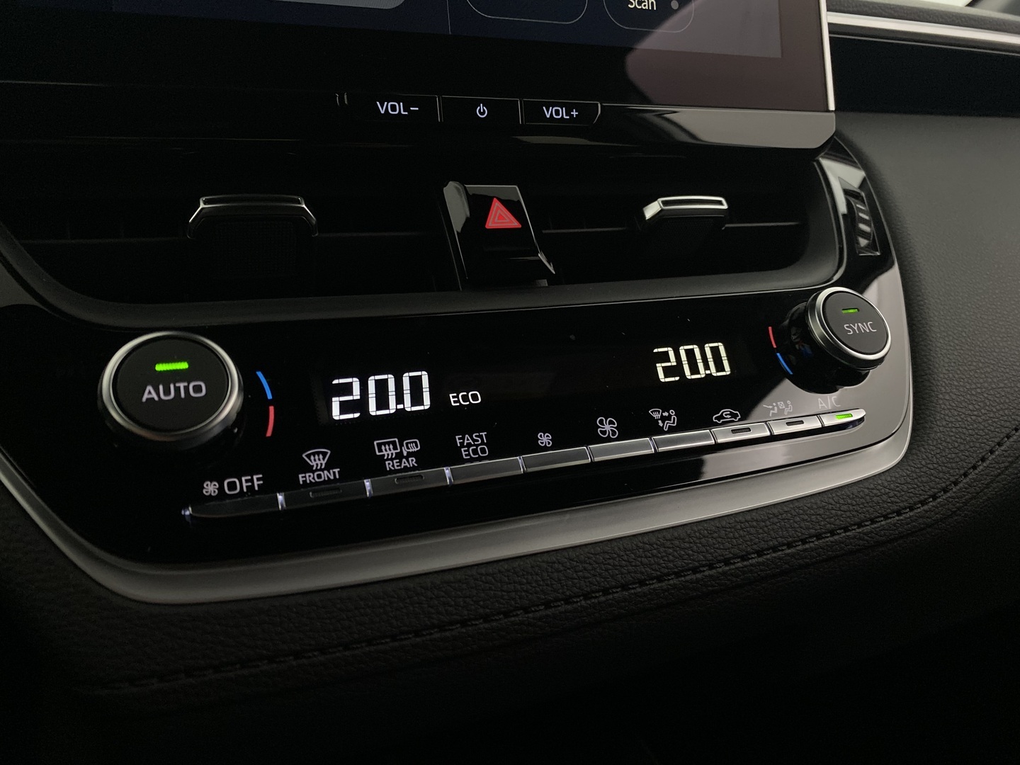 TOYOTA Corolla Cross 2025