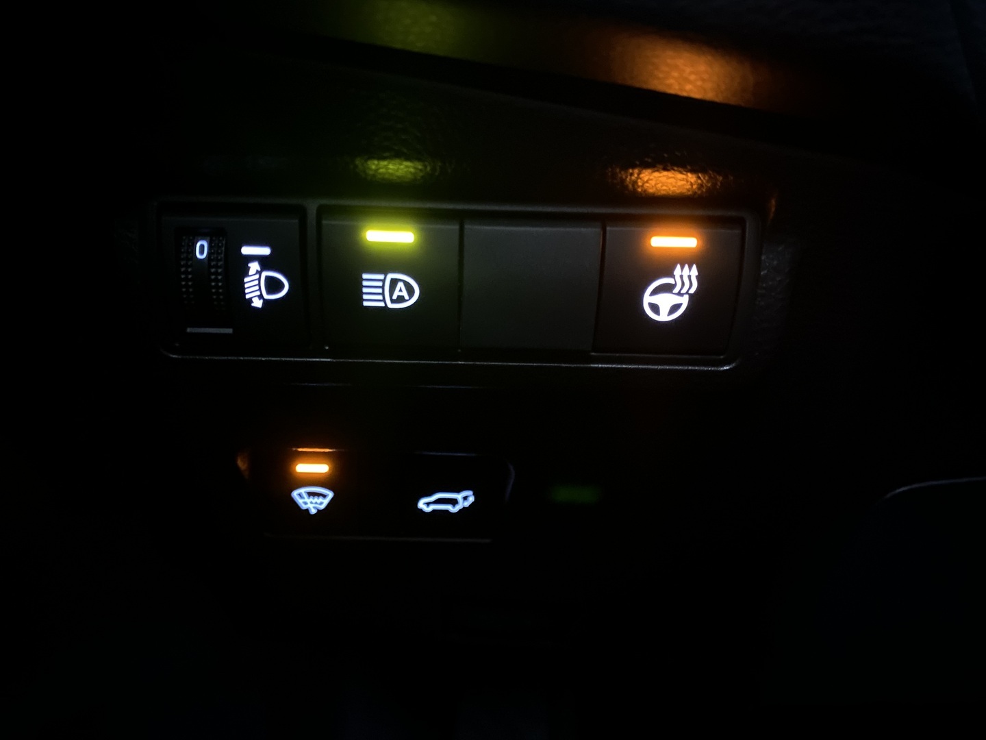 TOYOTA Corolla Cross 2025