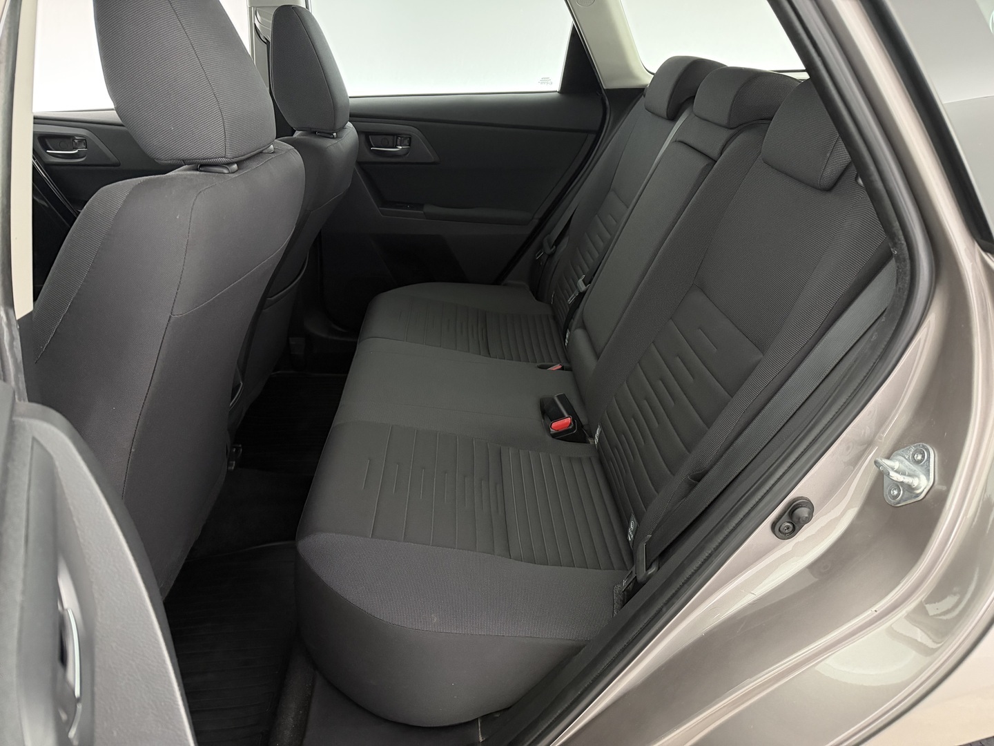 TOYOTA Auris 2015