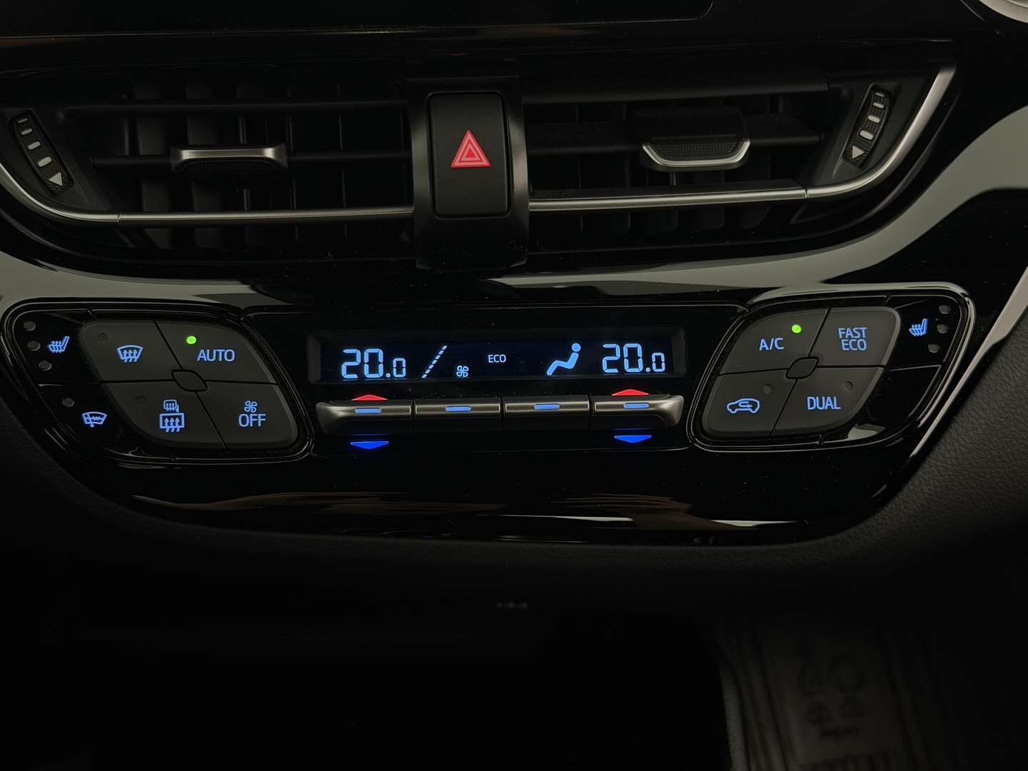 TOYOTA C-HR 2023