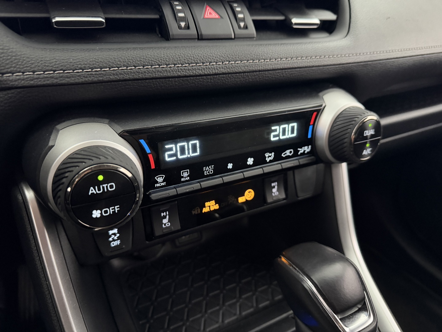 TOYOTA RAV4 2023