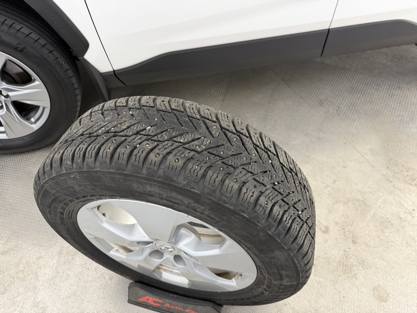 TOYOTA RAV4 2023