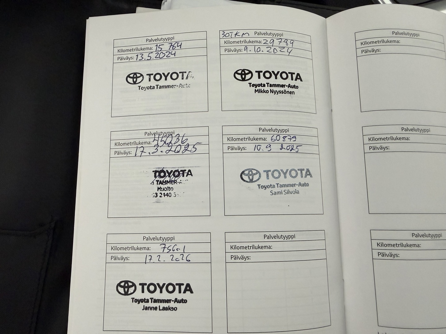TOYOTA RAV4 2023
