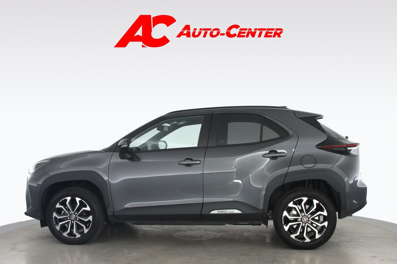 TOYOTA Yaris Cross 2025
