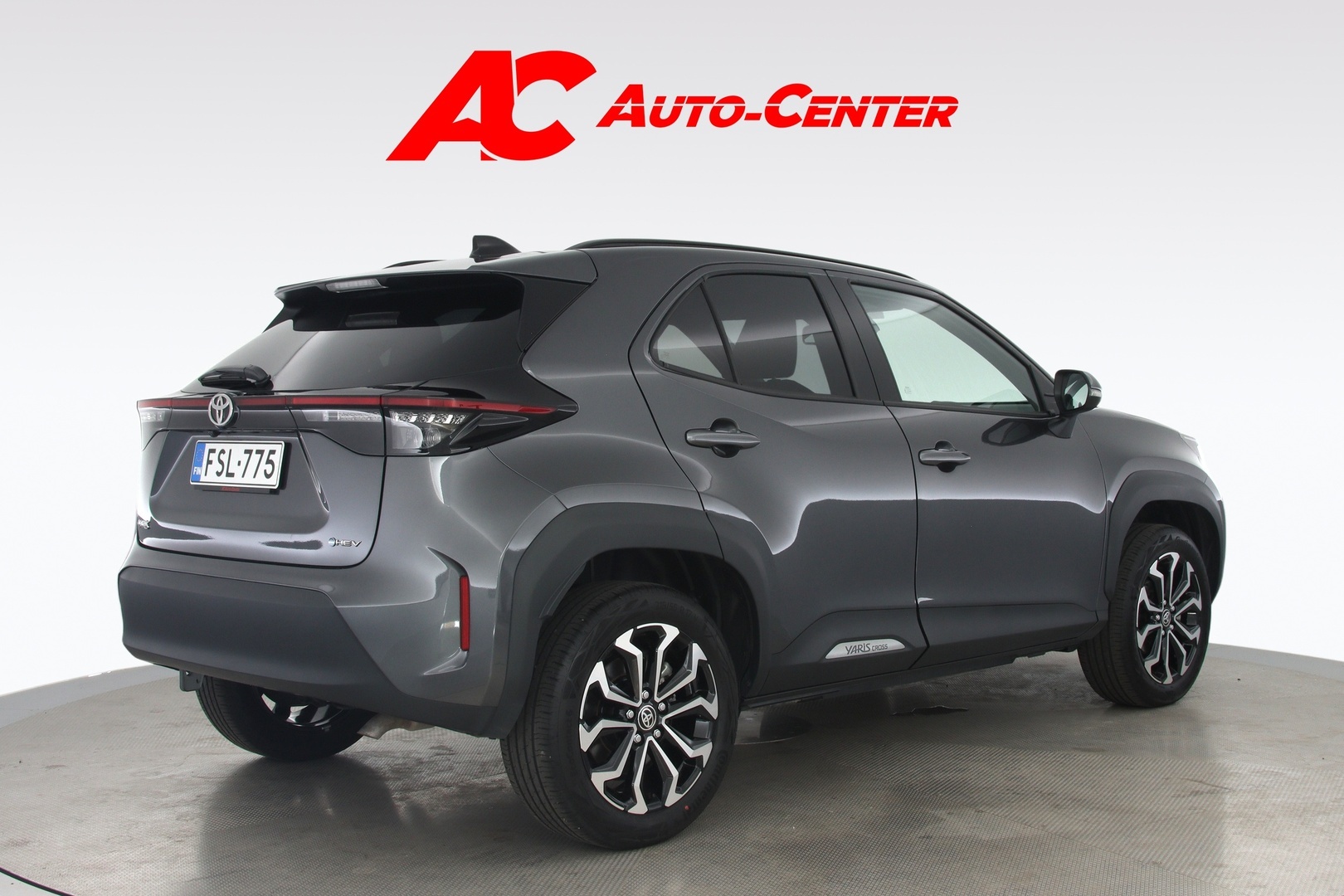 TOYOTA Yaris Cross 2025
