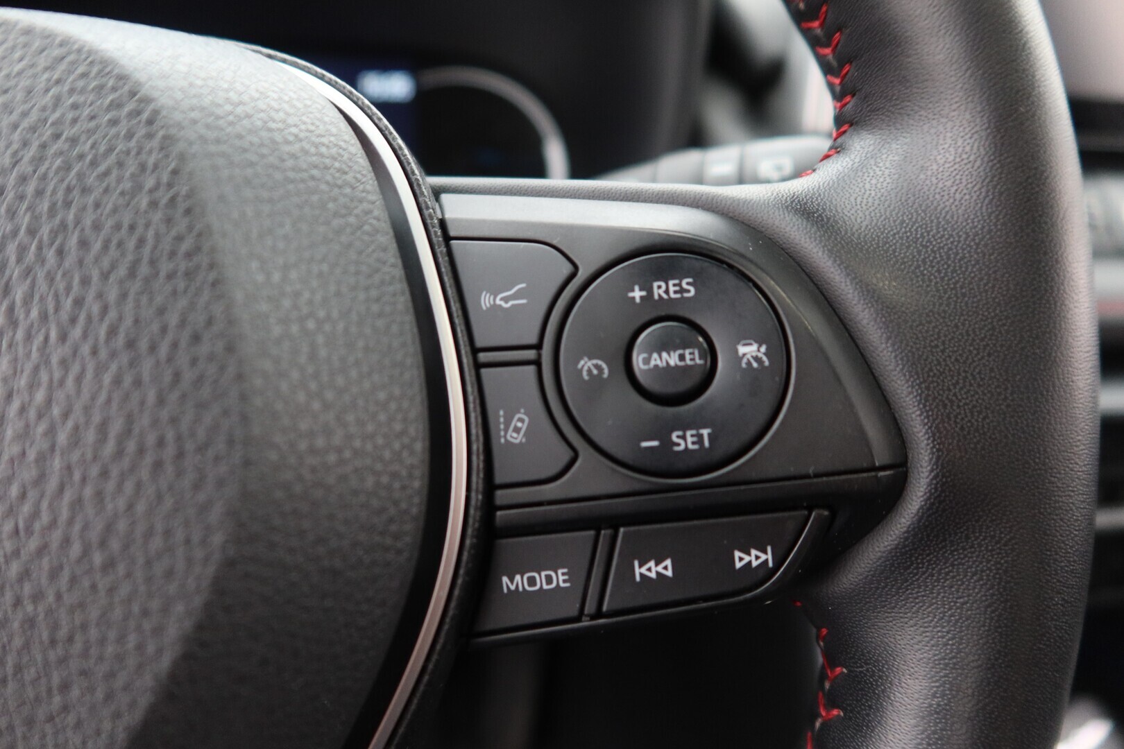 TOYOTA RAV4 Plug-in 2023
