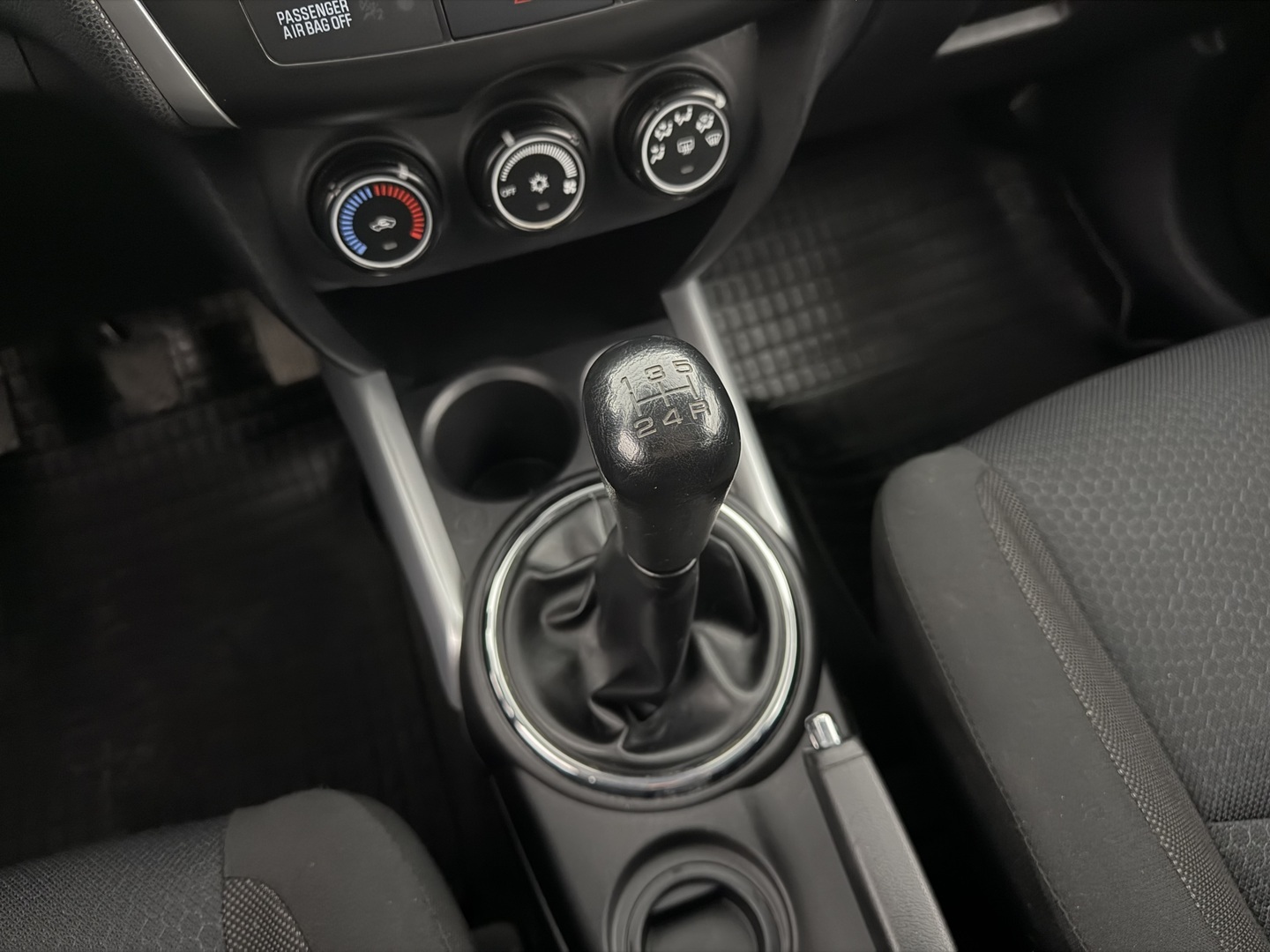 MITSUBISHI ASX 2012
