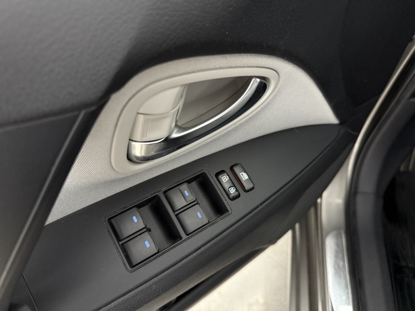 TOYOTA Avensis 2016