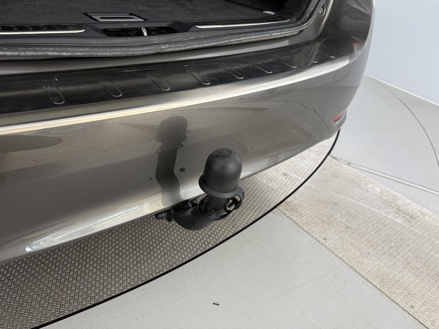 TOYOTA Avensis 2016