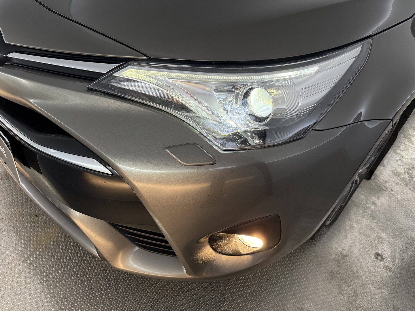 TOYOTA Avensis 2016