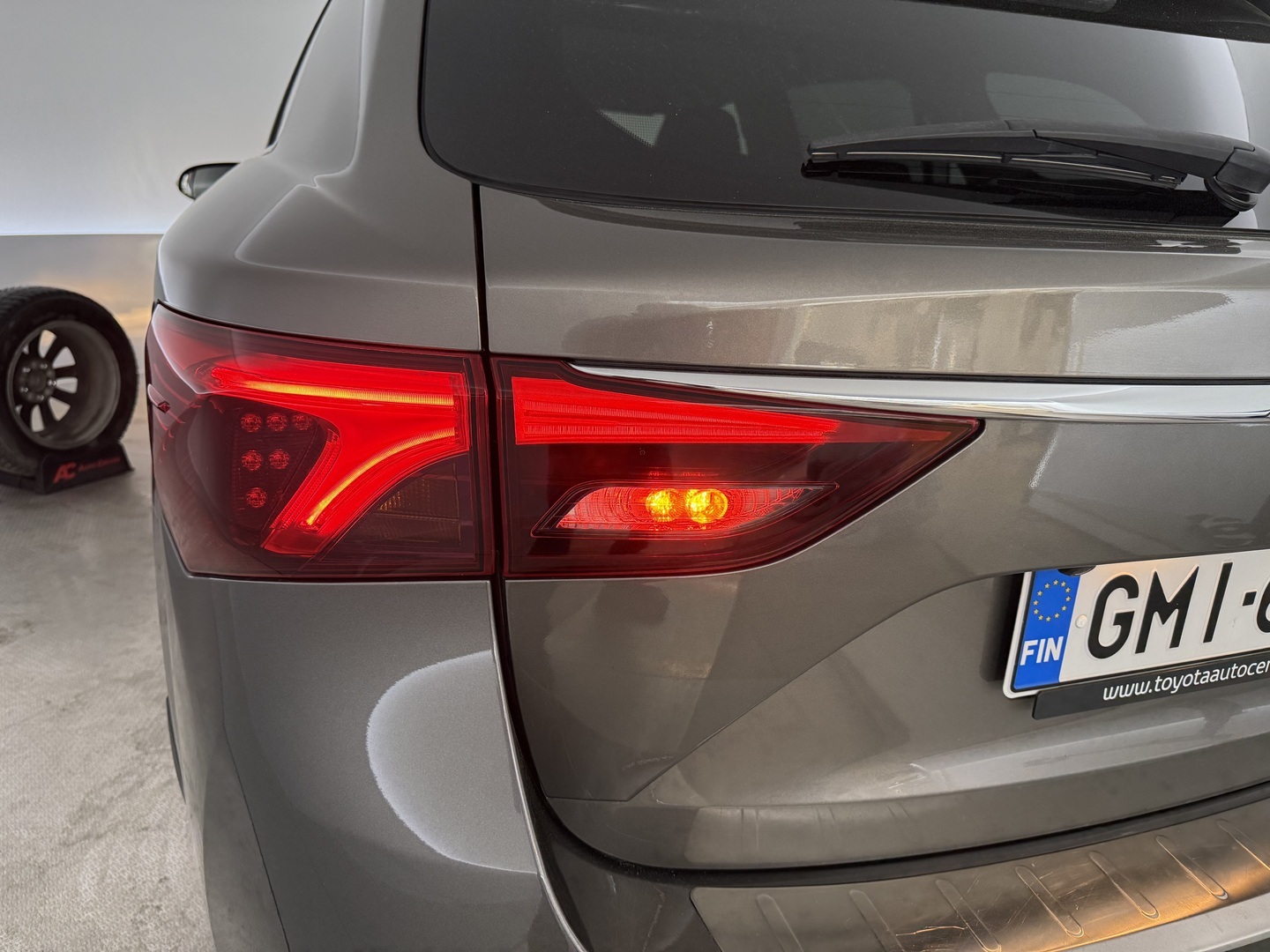 TOYOTA Avensis 2016