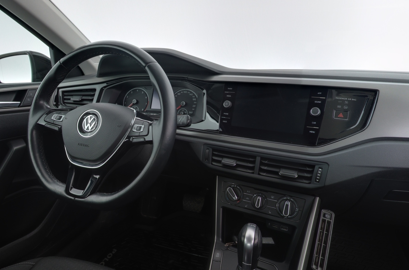 VOLKSWAGEN Polo 2020