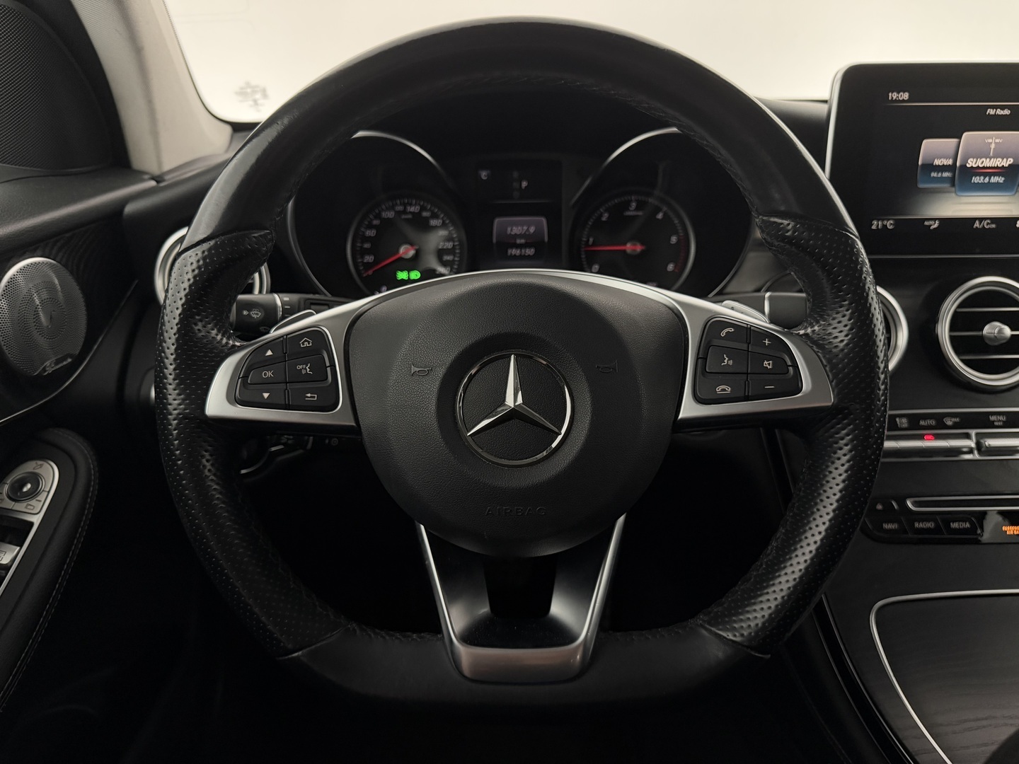 MERCEDES-BENZ GLC 2016
