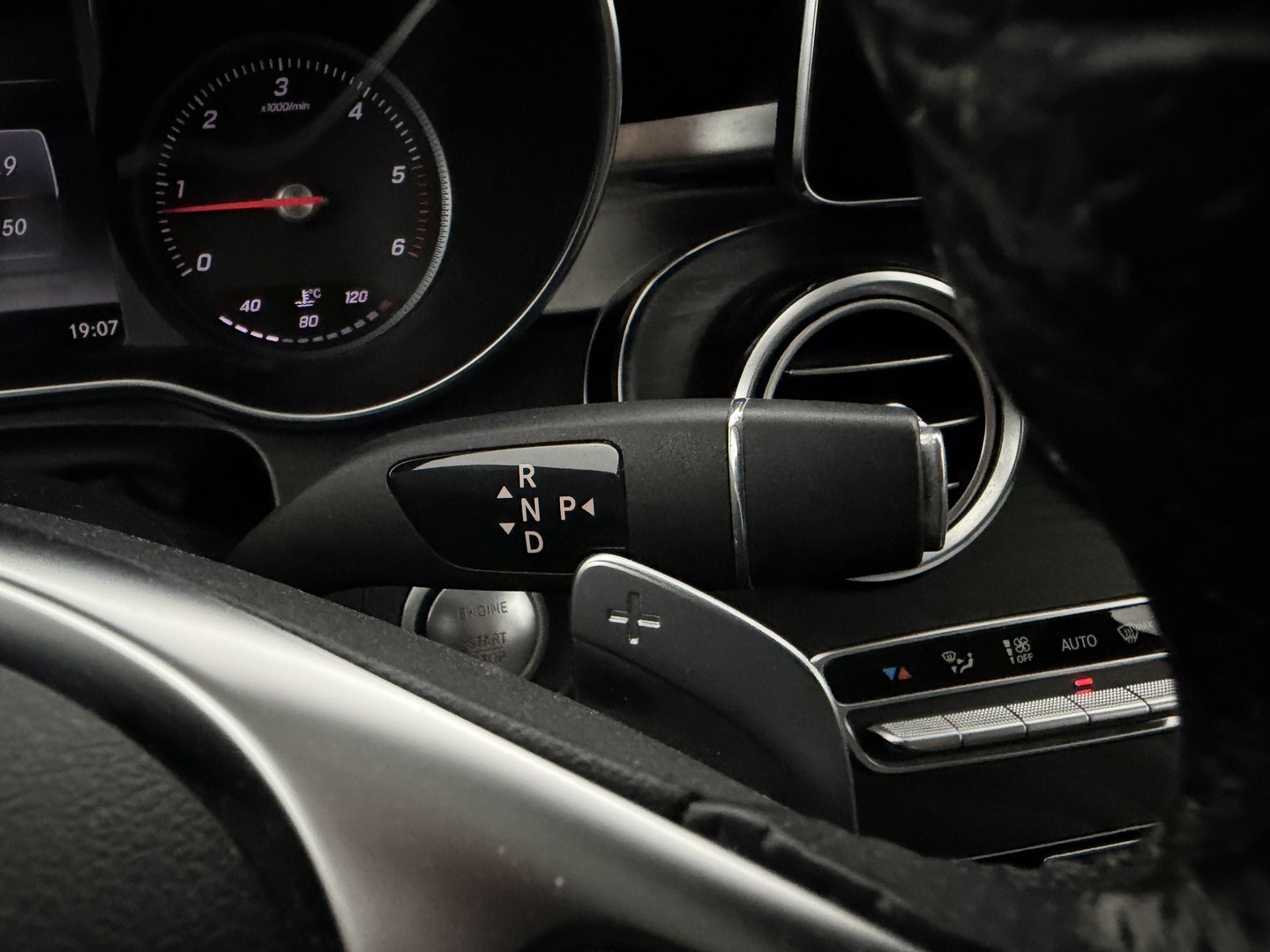 MERCEDES-BENZ GLC 2016