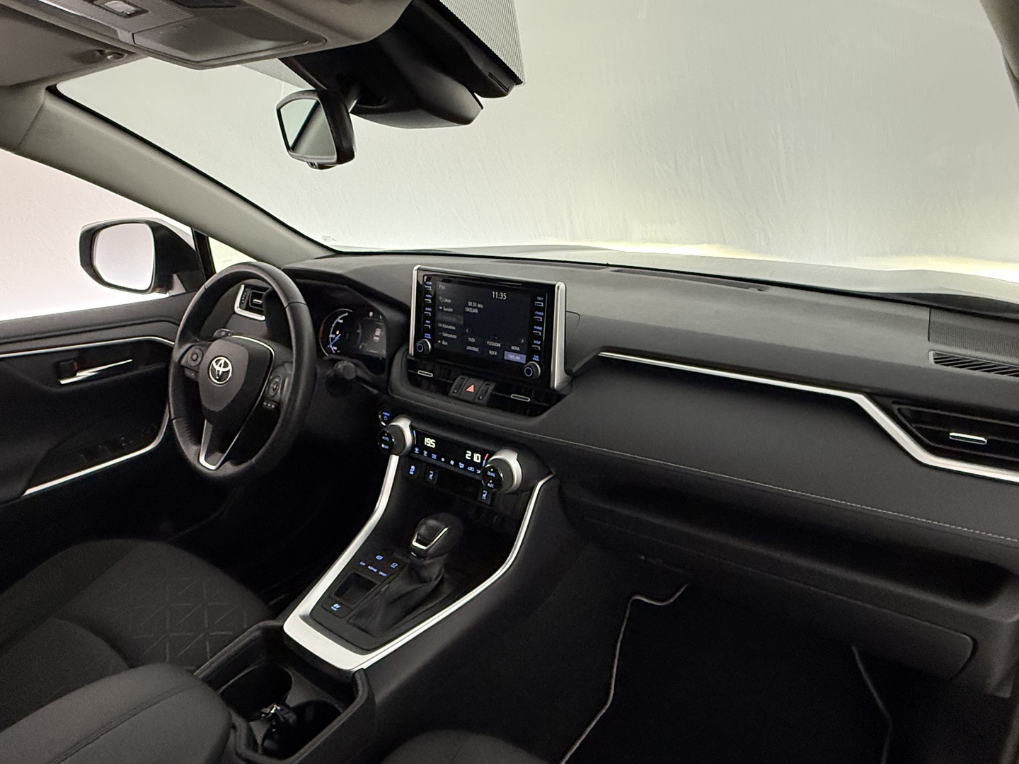 TOYOTA RAV4 2021