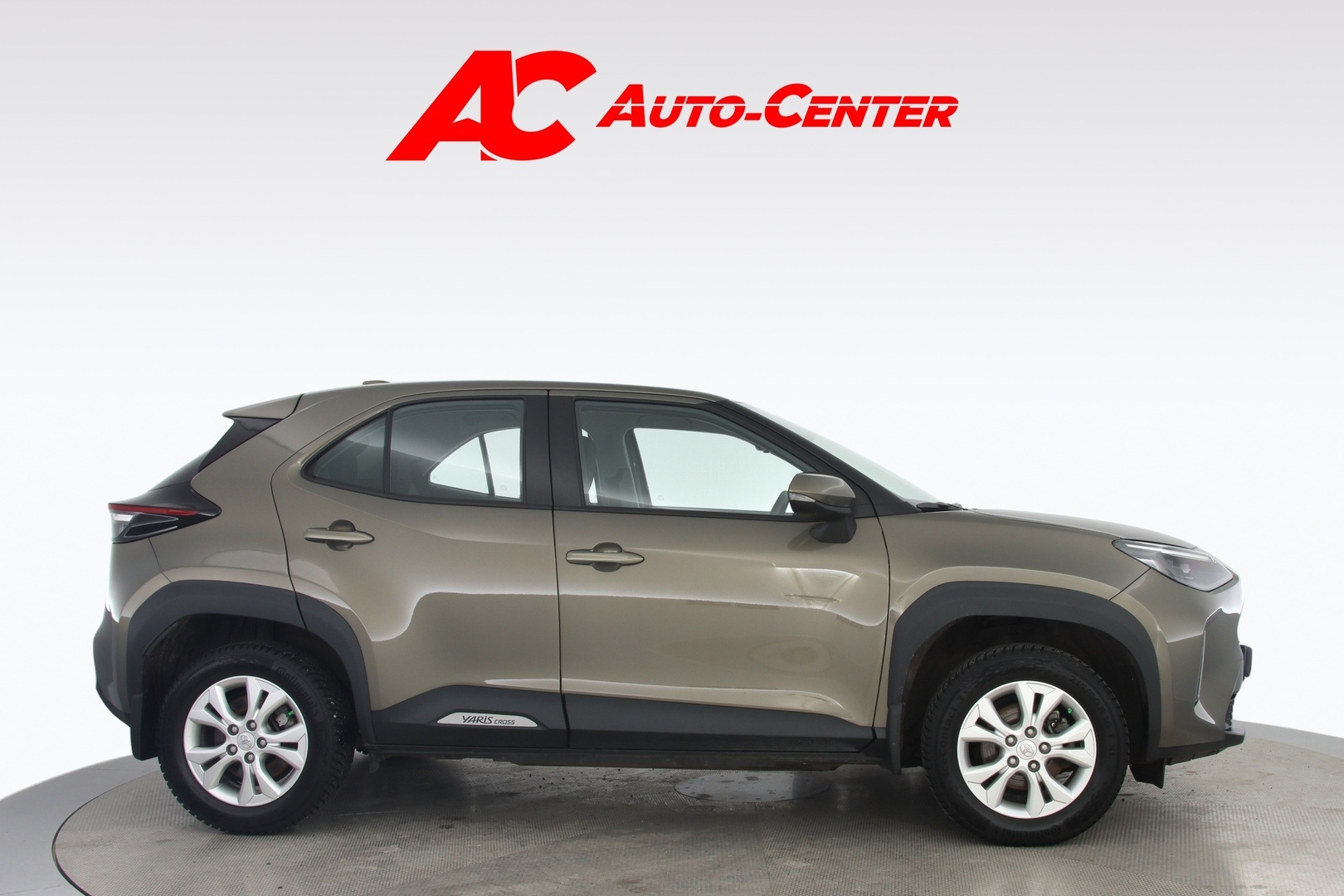 TOYOTA Yaris Cross 2021