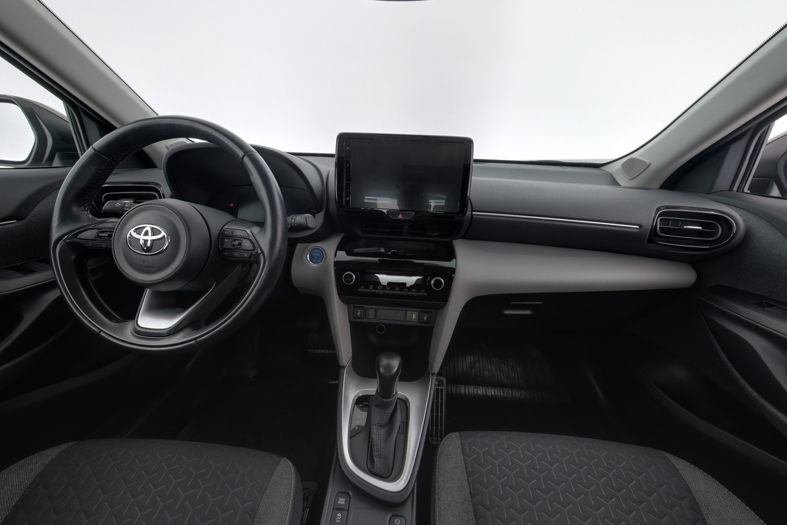 TOYOTA Yaris Cross 2021