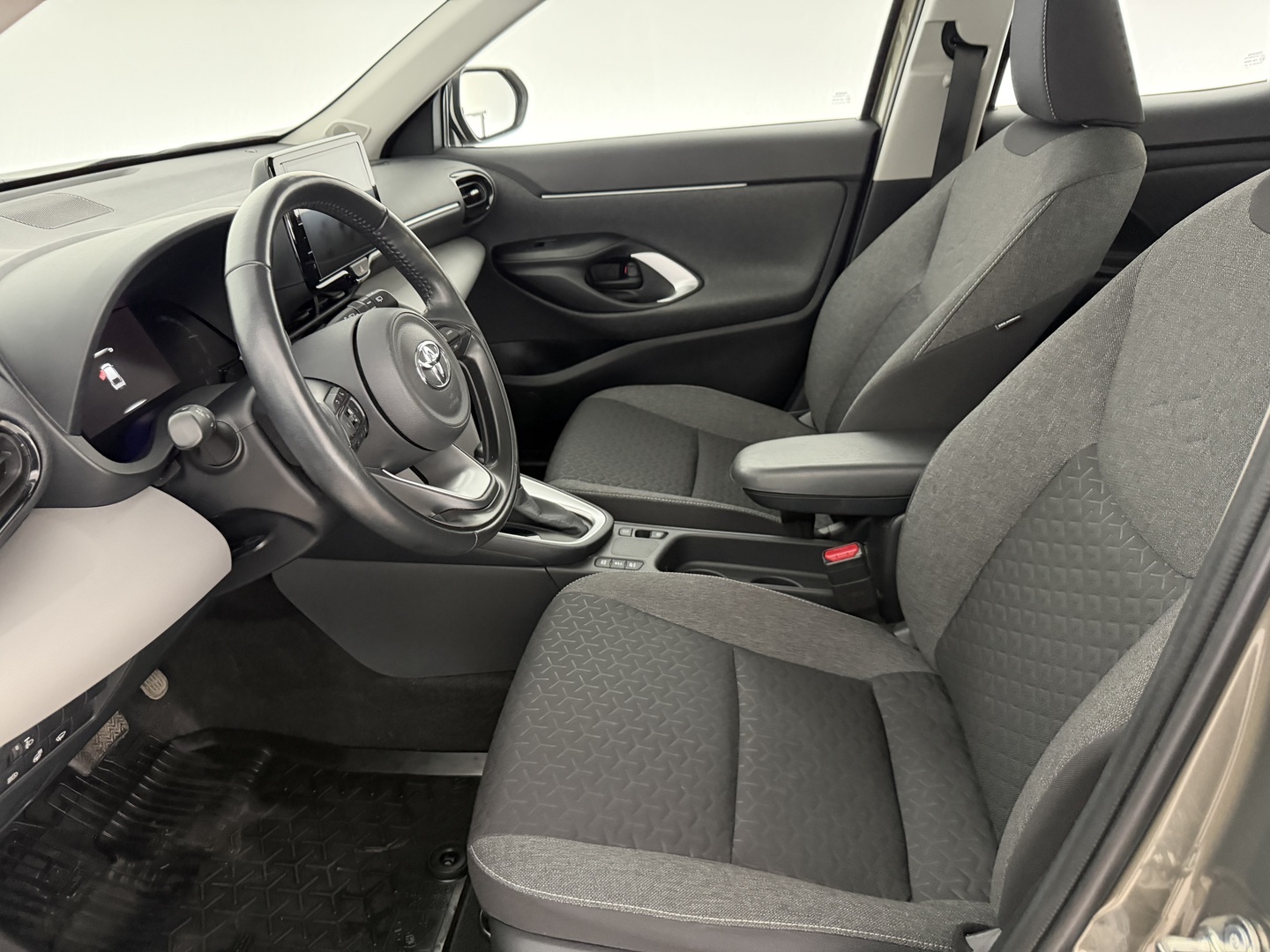 TOYOTA Yaris Cross 2021