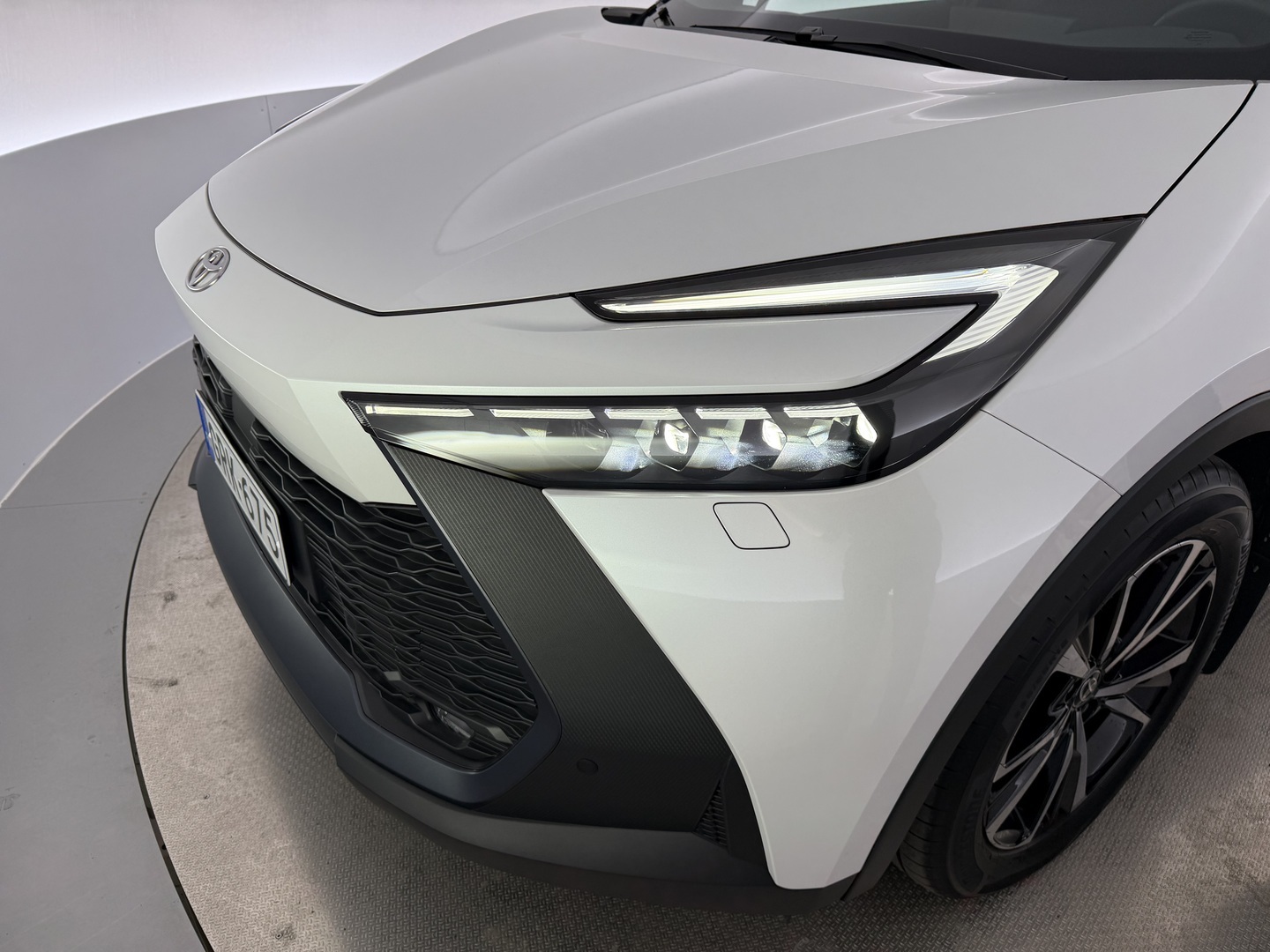 TOYOTA C-HR 2025