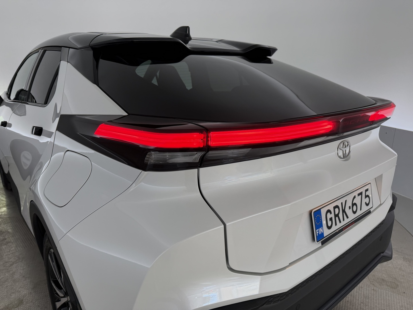 TOYOTA C-HR 2025