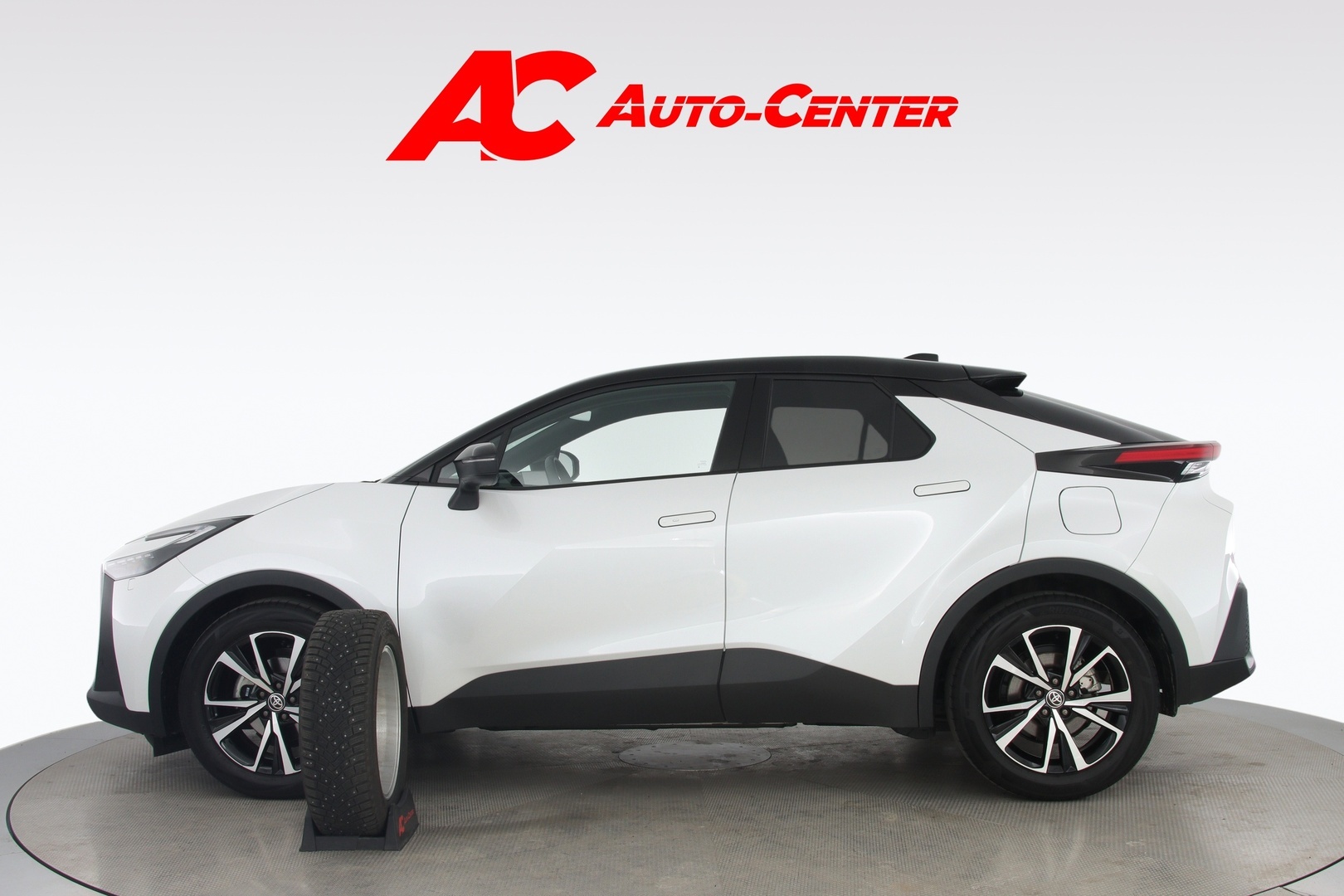 TOYOTA C-HR 2025